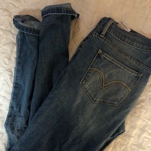 Ripped Levi Jeans